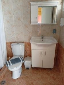 tina_2_bathroom
