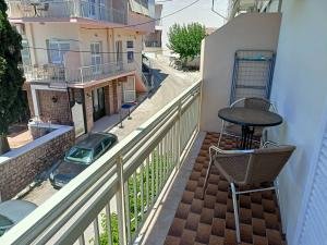 tina_3_balcony_1