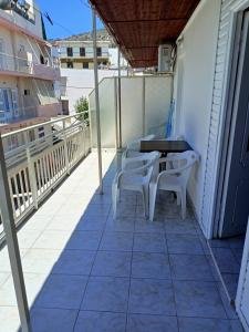 tina_6_balcony_2