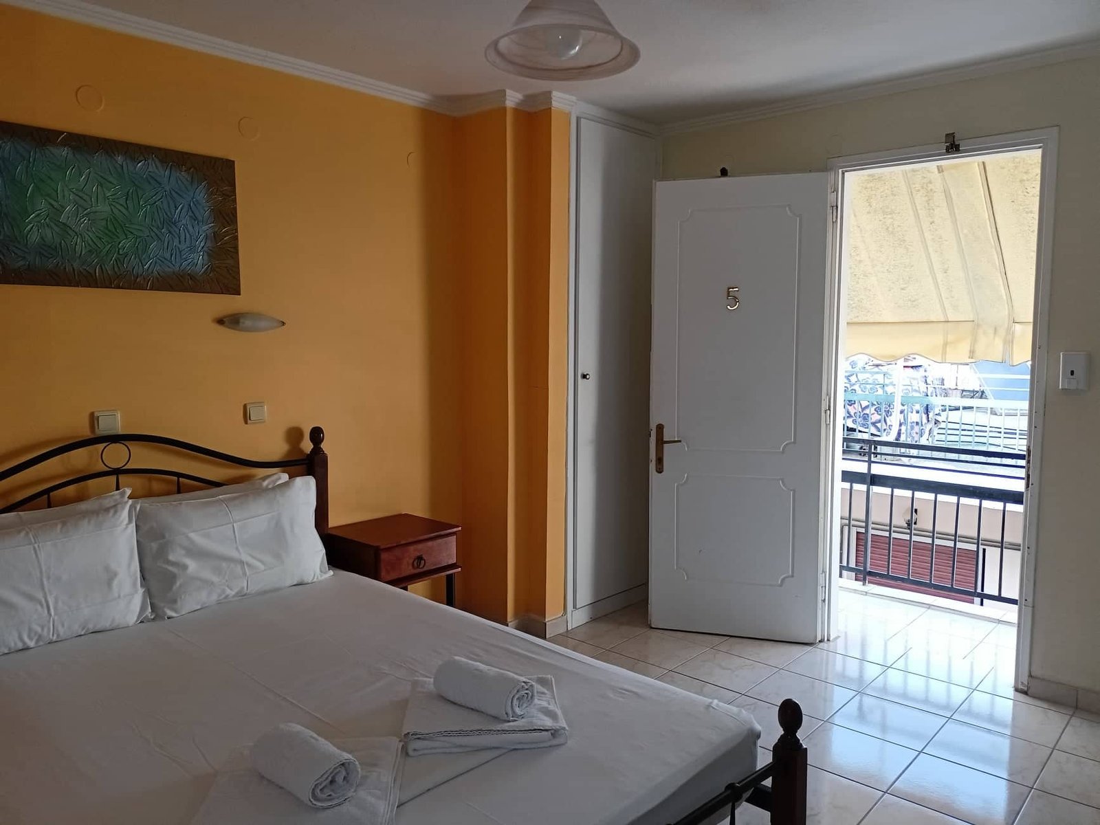 Studio Apartment - Tina5